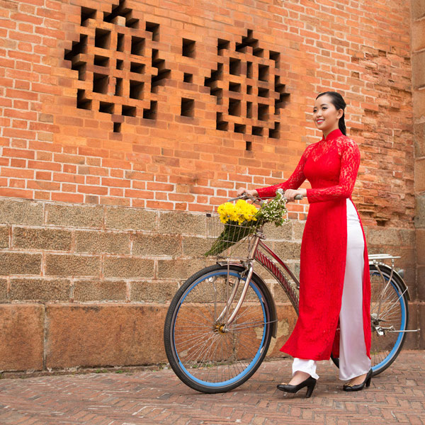 Vietnamese Ao Dai For Women Flowers Ao Dai Vietnam Vietnamese Traditional Costume Include