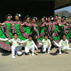 Grupo Folklórico Los Laureles